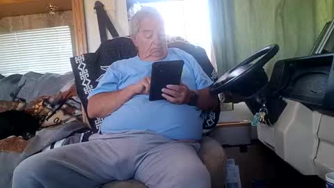 Snapshot of radiomantim chatting on 19, 5, 2026 Radioman for fun online show from 19, 5, 2026