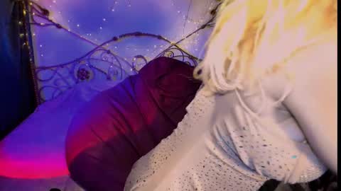 Radmila Star online show from 5, 12, 2025