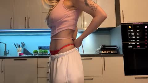 Mila online show from 25, 2, 2026