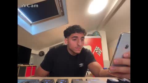 Snapshot of raes69 chatting on 2, 12, 2025 raes online show from 2, 12, 2025