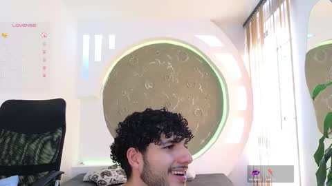 R A F A E L online show from 10, 9, 2025