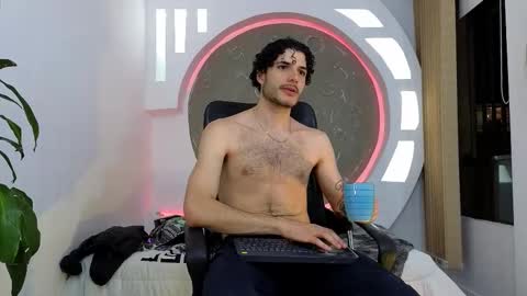 R A F A E L online show from 18, 11, 2025