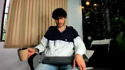 R A F A E L online show from 19, 11, 2025