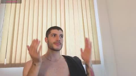 Snapshot of rafael_mendez chatting on 2, 6, 2026 R A F A E L online show from 2, 6, 2026