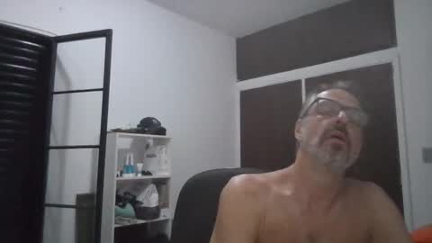 Snapshot of rafaelsel chatting on 19, 10, 2025 Big Uncle Jungle online show from 19, 10, 2025