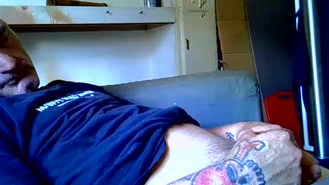 Snapshot of ragingzef69 chatting on 17, 2, 2025 Bigthickdickinvic online show from 17, 2, 2025