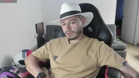 Snapshot of ragnar_lothbrok77 chatting on 11, 9, 2025 ragnar_lothbrok77 online show from 11, 9, 2025