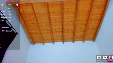 Snapshot of ragnarhot24 chatting on 7, 4, 2026 Andres H online show from 7, 4, 2026