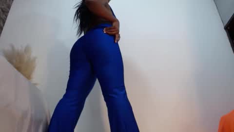 Snapshot of raichellcooper1 chatting on 27, 9, 2025 raichellcooper1 online show from 27, 9, 2025