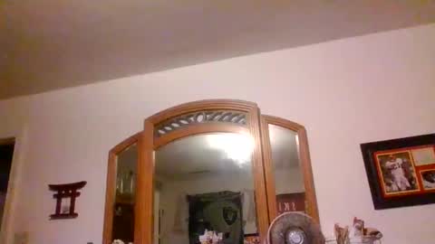 Snapshot of raidersman757 chatting on 7, 3, 2026 hitman online show from 7, 3, 2026