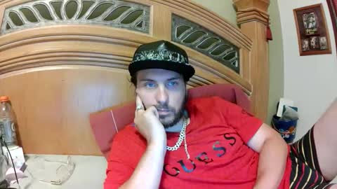 Snapshot of raidersman757 chatting on 26, 4, 2026 hitman online show from 26, 4, 2026