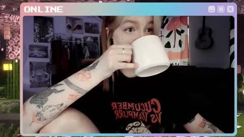 Snapshot of raiingurl chatting on 21, 11, 2025 Kate online show from 21, 11, 2025