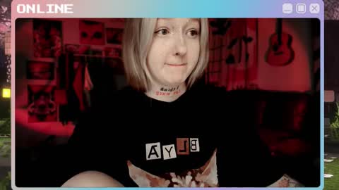 Snapshot of raiingurl chatting on 30, 11, 2025 Kate online show from 30, 11, 2025