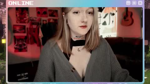 Snapshot of raiingurl chatting on 2, 12, 2025 Kate online show from 2, 12, 2025