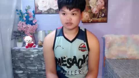 Snapshot of rain_cum chatting on 6, 5, 2026 rain_cum online show from 6, 5, 2026