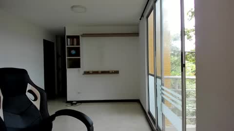 Jennyindependent model . online show from 5, 1, 2025