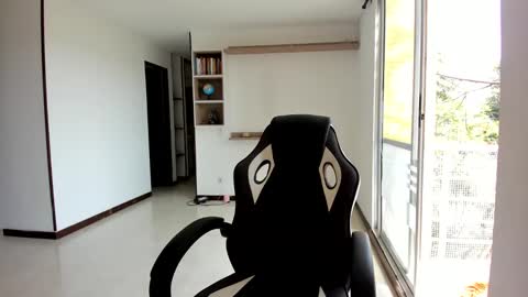 Jennyindependent model . online show from 13, 1, 2025