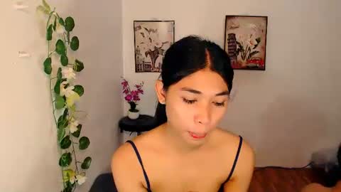 Snapshot of raindrizzle1706 chatting on 18, 12, 2025 raindrizzle1706 online show from 18, 12, 2025