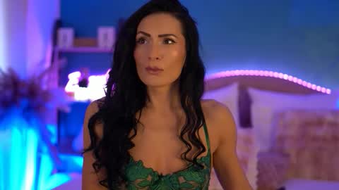 RaisaVawn online show from 16, 2, 2026