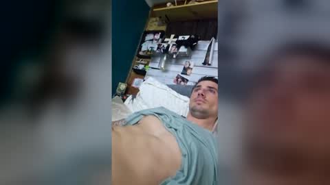 Snapshot of raiseemntherain chatting on 15, 3, 2026 raiseemntherain online show from 15, 3, 2026