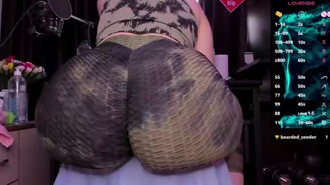 Snapshot of raissa_sky26 chatting on 23, 2, 2025 Laura online show from 23, 2, 2025