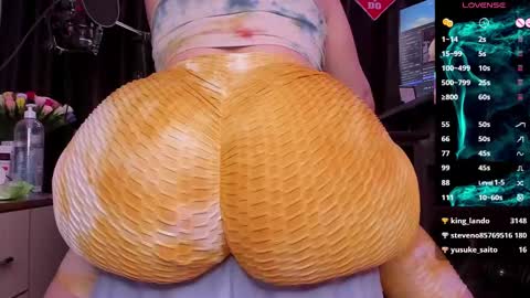 Snapshot of raissa_sky26 chatting on 1, 3, 2025 Laura online show from 1, 3, 2025