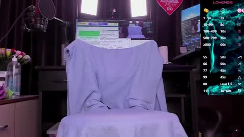 Snapshot of raissa_sky26 chatting on 6, 3, 2025 Laura online show from 6, 3, 2025