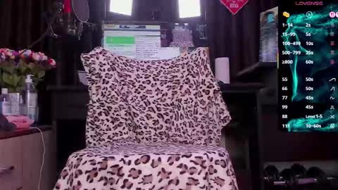 Snapshot of raissa_sky26 chatting on 15, 9, 2025 Laura online show from 15, 9, 2025