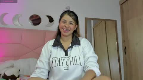  Nina  online show from 1, 4, 2026