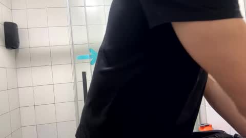 Snapshot of ramix95 chatting on 16, 11, 2025 ramix95 online show from 16, 11, 2025