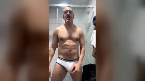 Snapshot of ramix95 chatting on 5, 4, 2026 ramix95 online show from 5, 4, 2026