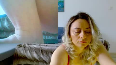 Snapshot of ramonaanca99 chatting on 27, 4, 2026 Kim-Hot-Girl online show from 27, 4, 2026