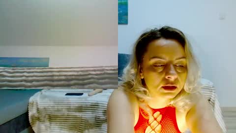 Snapshot of ramonaanca99 chatting on 28, 4, 2026 Kim-Hot-Girl online show from 28, 4, 2026