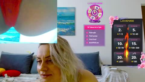 Snapshot of ramonaanca99 chatting on 5, 5, 2026 Kim-Hot-Girl online show from 5, 5, 2026