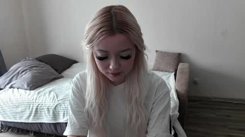Snapshot of ramonadellavalle chatting on 5, 5, 2026 10Kay online show from 5, 5, 2026