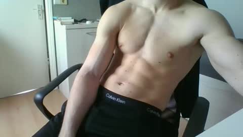 ramonjoosse2001 online show from 24, 2, 2026