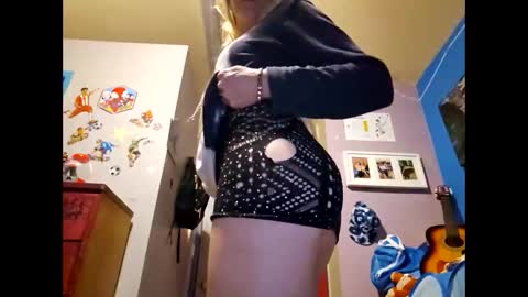 Snapshot of randcandy77 chatting on 3, 2, 2025 Randcandy77 online show from 3, 2, 2025