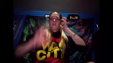 Snapshot of randcandy77 chatting on 2, 3, 2025 Randcandy77 online show from 2, 3, 2025