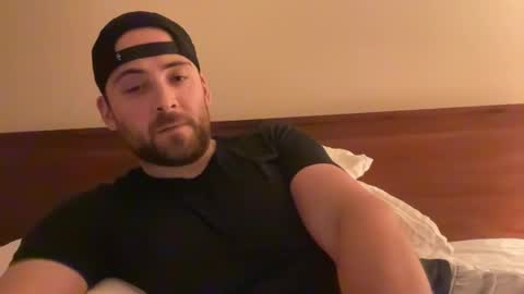 Snapshot of randomdude5950 chatting on 5, 12, 2024 randomdude5950 online show from 5, 12, 2024