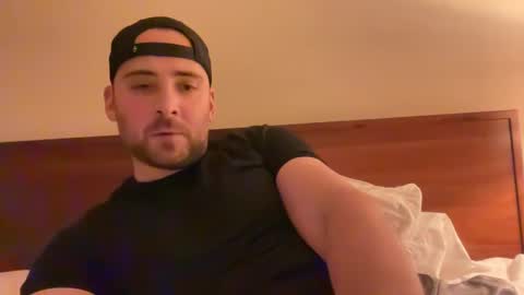 Snapshot of randomdude5950 chatting on 7, 3, 2025 randomdude5950 online show from 7, 3, 2025