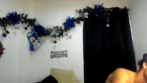 Snapshot of randy_escobar chatting on 18, 12, 2025 randy_escobar online show from 18, 12, 2025