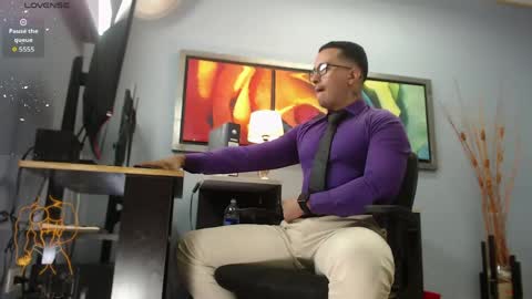 Snapshot of randylukehot chatting on 29, 3, 2026 randylukehot online show from 29, 3, 2026