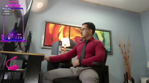 Snapshot of randylukehot chatting on 4, 5, 2026 randylukehot online show from 4, 5, 2026