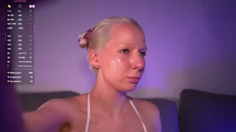 Snapshot of rany_thompson chatting on 16, 5, 2026 Rany Thompson online show from 16, 5, 2026