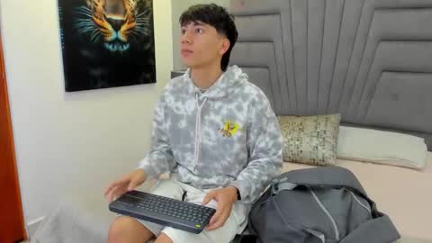 Snapshot of raphael_nyon chatting on 25, 2, 2026 Raphael Nyon online show from 25, 2, 2026