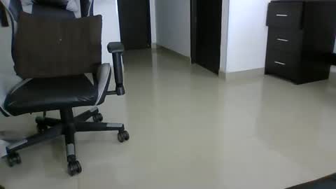 Snapshot of raphaeladam98 chatting on 15, 12, 2025 raphaeladam98 online show from 15, 12, 2025