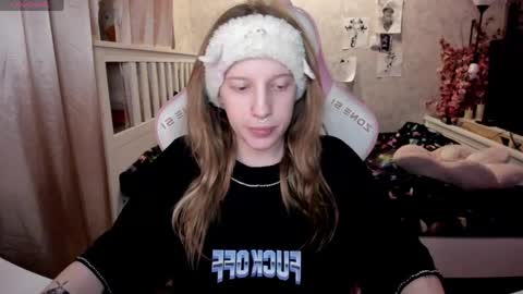 Snapshot of rapunzel_cute chatting on 26, 4, 2026 Rapunzel online show from 26, 4, 2026