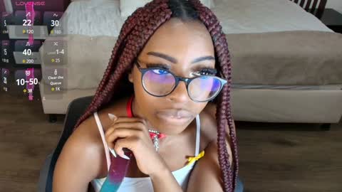 Snapshot of raqueljones_ chatting on 4, 2, 2025 Raquel online show from 4, 2, 2025