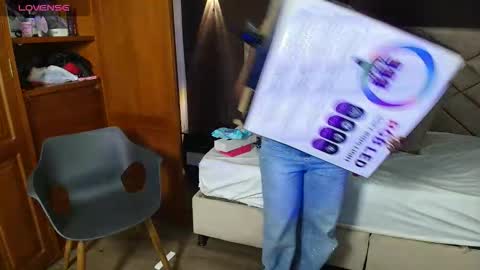 Snapshot of raqueljones_ chatting on 15, 10, 2025 Raquel online show from 15, 10, 2025