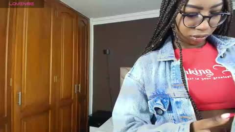 Snapshot of raqueljones_ chatting on 16, 10, 2025 Raquel online show from 16, 10, 2025